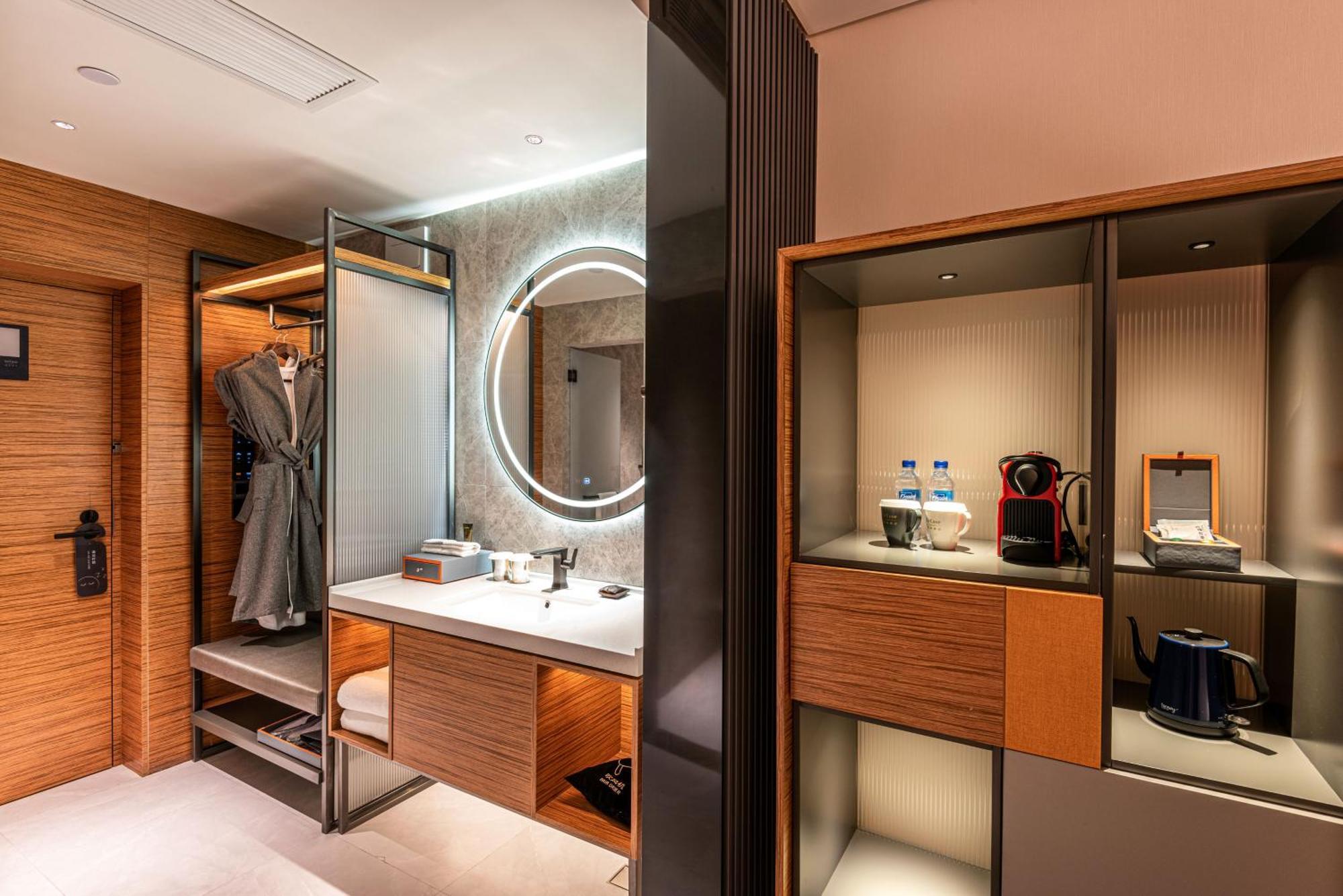 Urcove By Hyatt Shanghai Jing'An Exterior photo
